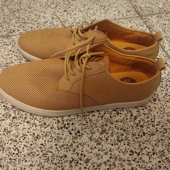 CLAE "ELLINGTON" Leather in Cork Perforated. Size 11.5 - Picture 1 of 4